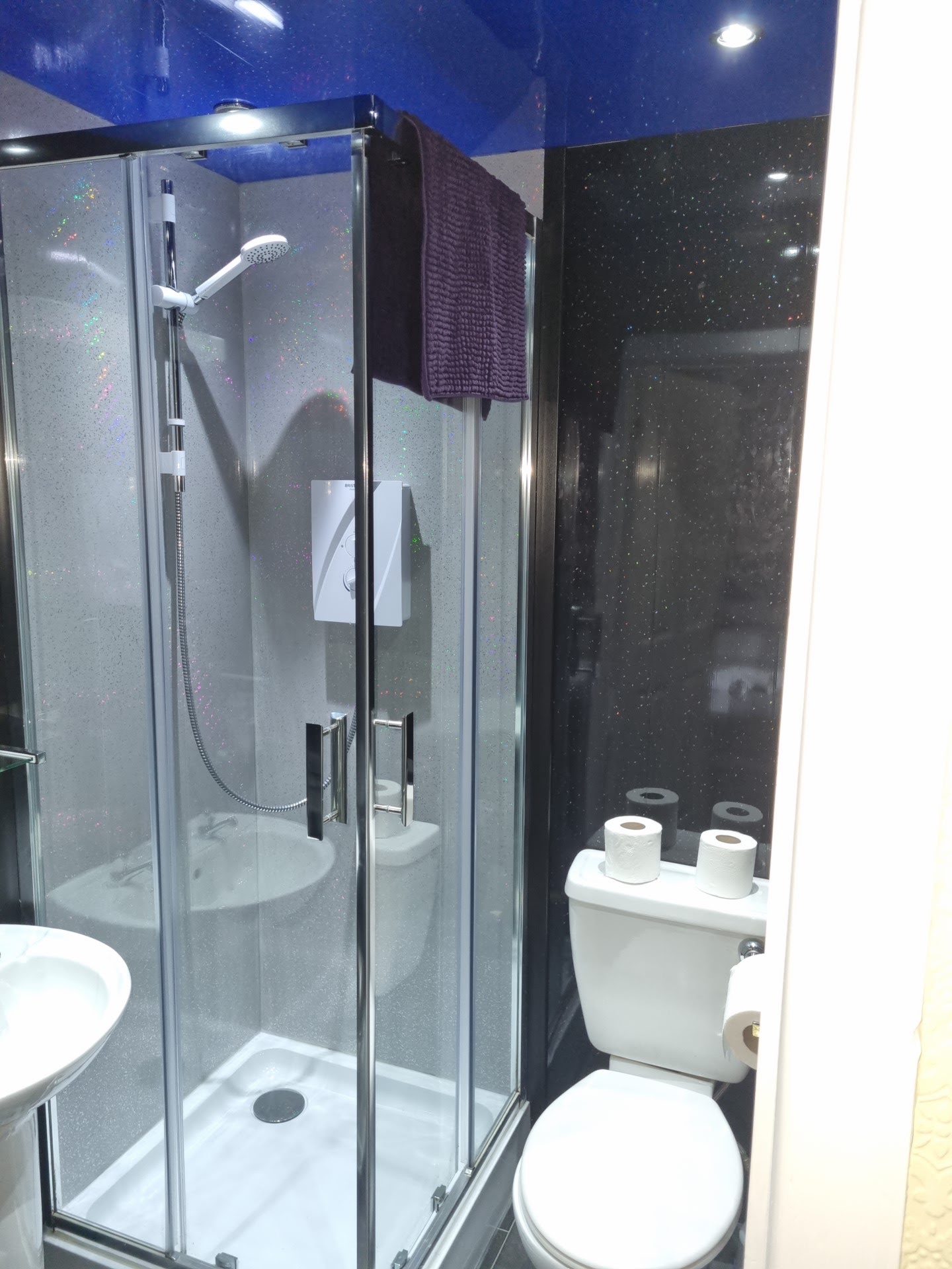 Refurbished en-suites